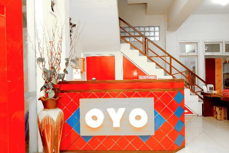 Oyo 351 Syariah Residence Karanglo Malang Exterior foto